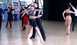 拉丁舞舞蹈视频,跟随视频领略激情四溢的舞蹈魅力